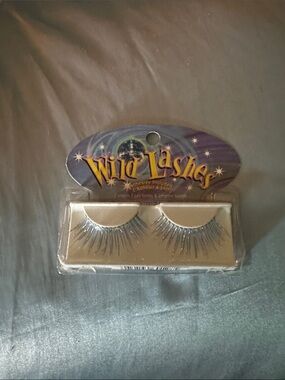 Wild Lashes - Baby Blue Sparkly Dramatic Lashes